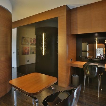 Palace Hotel Moderno 포르데노네 외부 사진