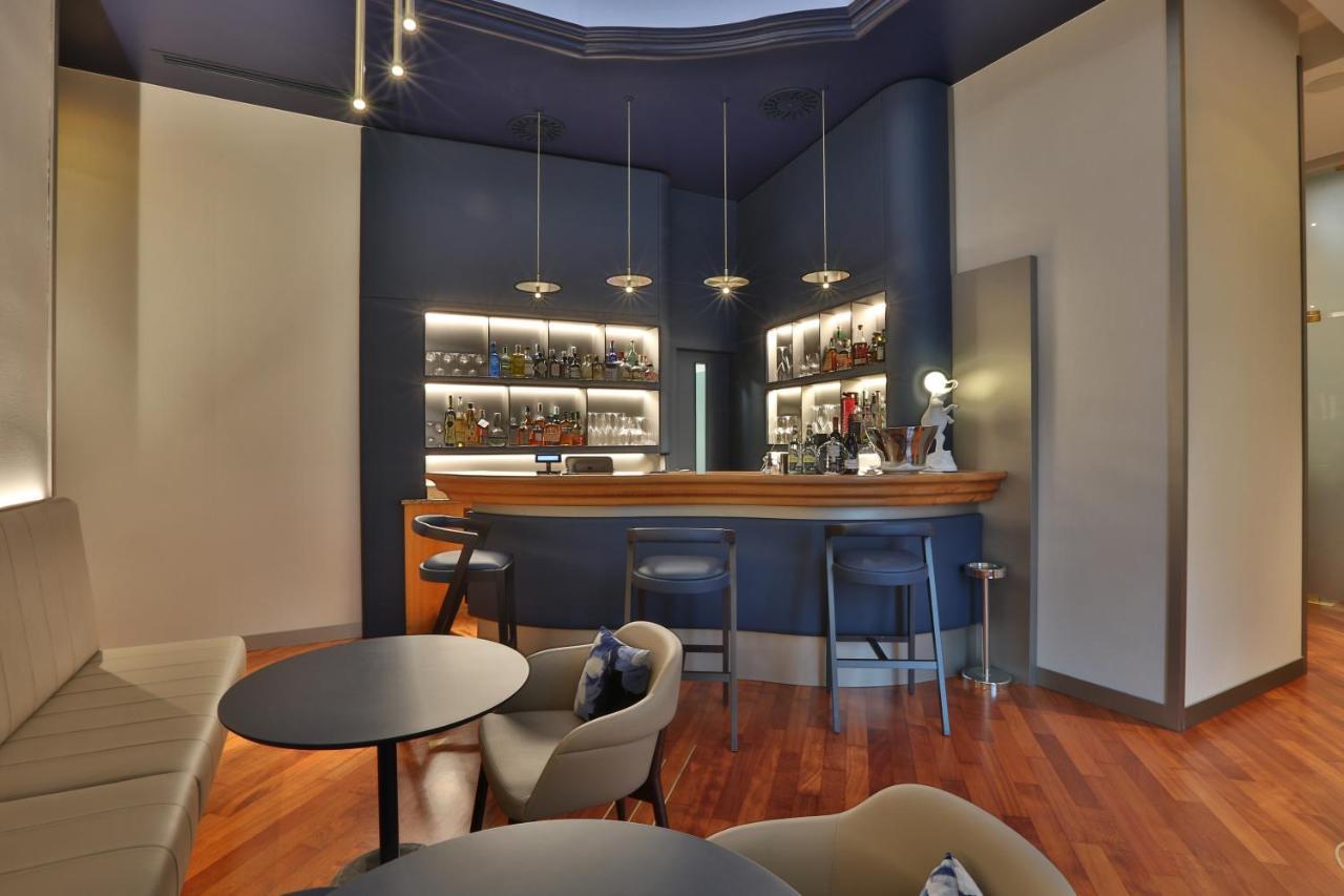 Palace Hotel Moderno 포르데노네 외부 사진