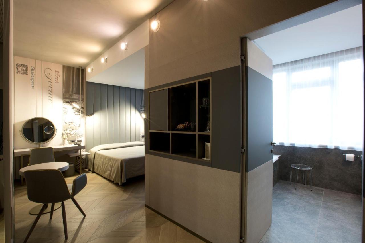 Palace Hotel Moderno 포르데노네 외부 사진