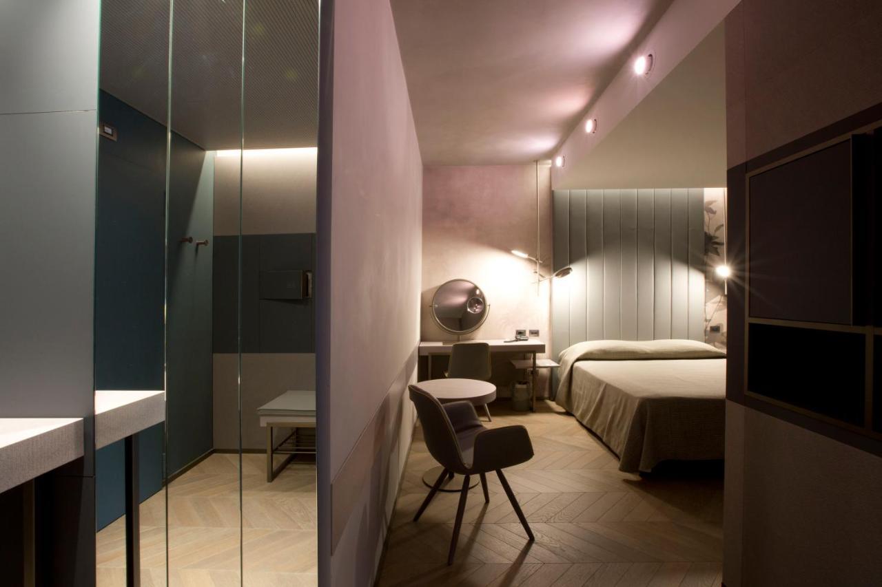 Palace Hotel Moderno 포르데노네 외부 사진